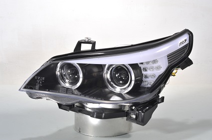 Angel Eye farovi BMW E60 Black 03-04 LED MIGAVAC !!!