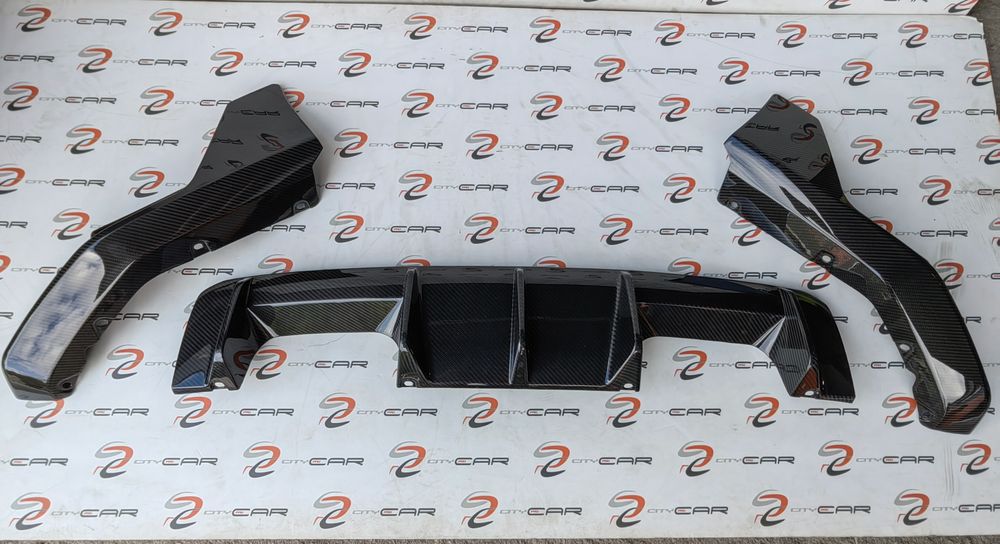 Difuzor za BMW G82 carbon