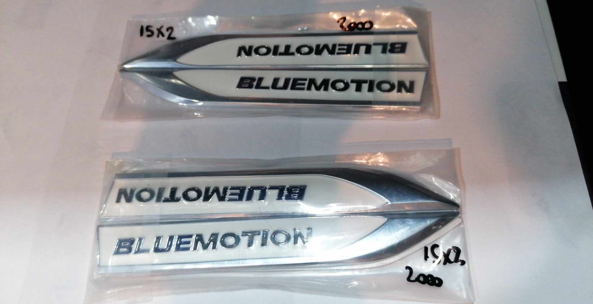 Volkswagen BLUMOTION oznake za krila. Dimenzije: 15x2cm.