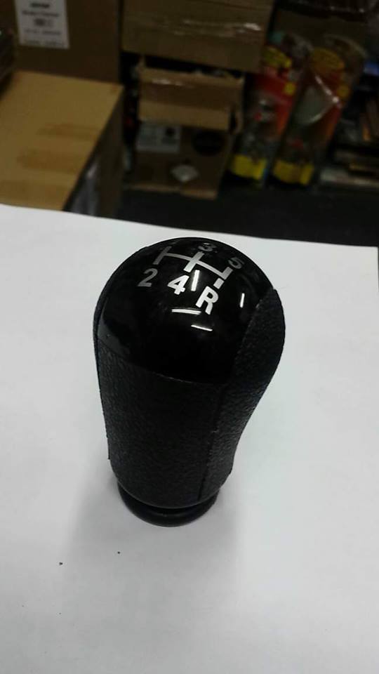 RUCICA MENJACA FORD FIESTA,FOKUS,FUSION SIVA,CRNA 5 BRZINA