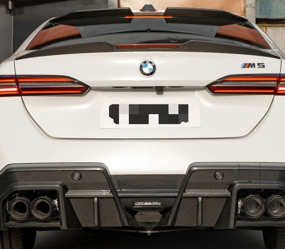 Spojler gepeka BMW M5 G90 Carbon