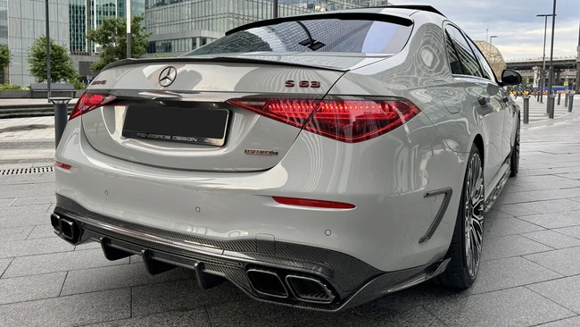 Mercedes benz body Kit W223 S63 carbon